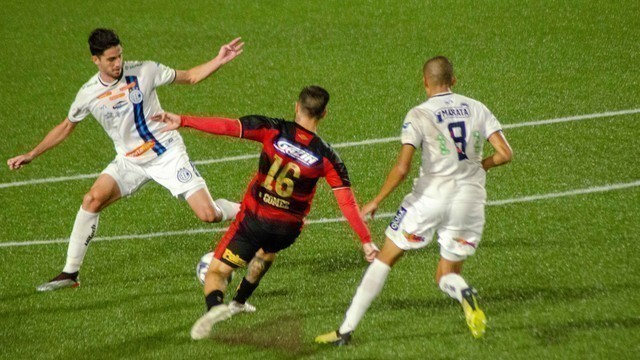 Sport e Confian&ccedil;a empatam, mas garantem classifica&ccedil;&atilde;o na Copa do Nordeste