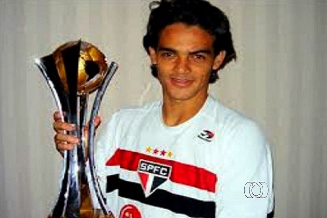 Josué, o jogador de pouca mídia e muito futebol, completa 41 anos