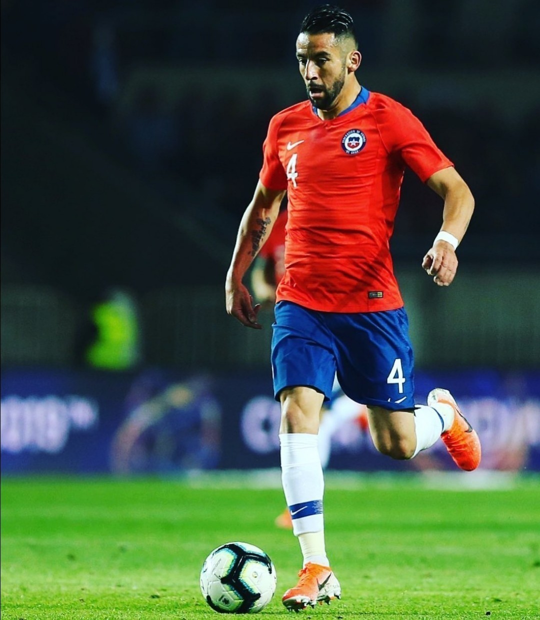 Flamengo se aproxima da contrata&ccedil;&atilde;o do lateral-direito Maur&iacute;cio Isla