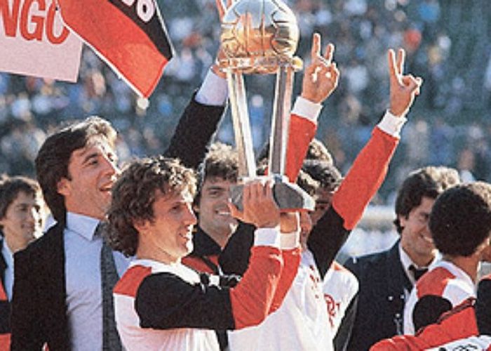 Zico: o deus de uma na&ccedil;&atilde;o