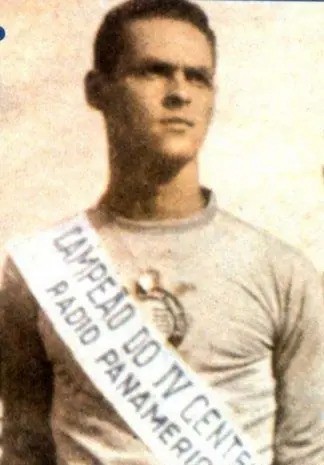 Gylmar dos Santos Neves, melhor goleiro da hist&oacute;ria do Brasil, completaria 90 anos