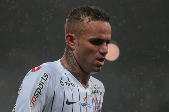 Grêmio aciona Corinthians na CBF por negócio envolvendo Luan