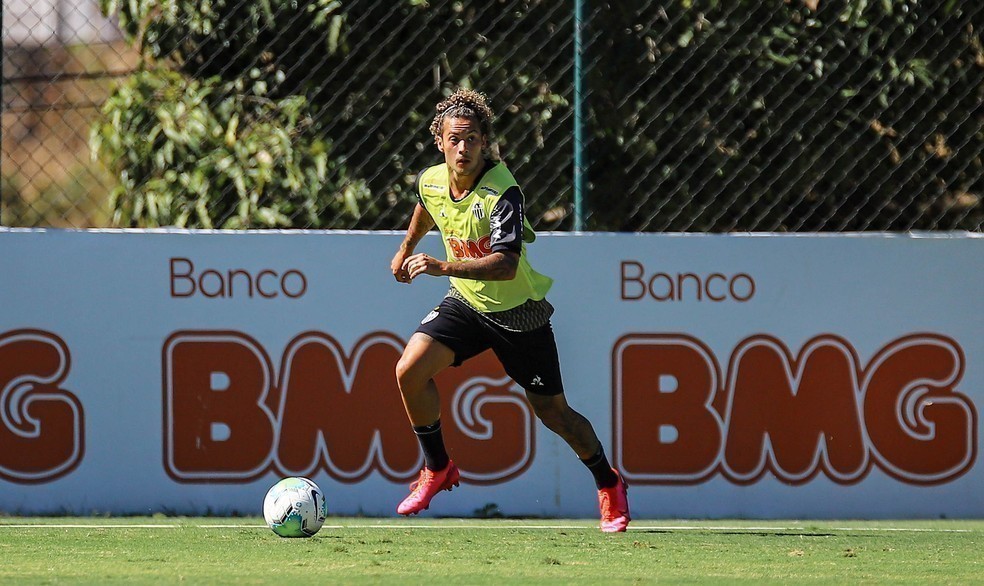 Guga, do Atlético-MG, fala sobre o interesse do Benfica