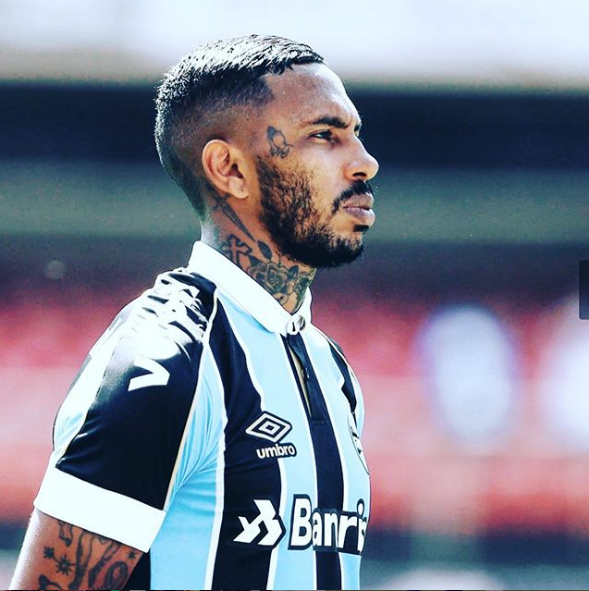 Batizado pela vida como Paulo Miranda, Jonathan Doin completa 32 anos