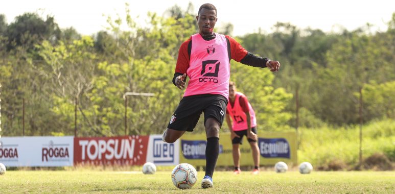 Matheus Trindade se junta ao N&aacute;utico para a disputa da s&eacute;rie B