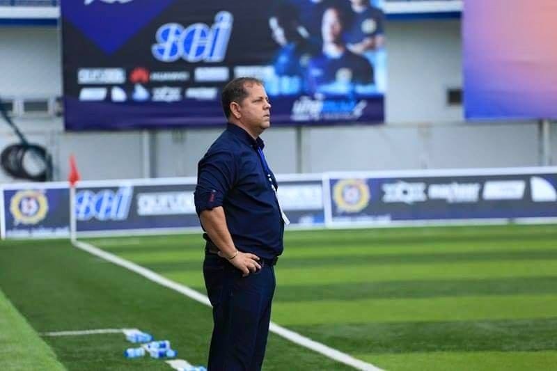 Leonardo Vitorino permanece no comando t&eacute;cnico do Gr&ecirc;mio Osasco