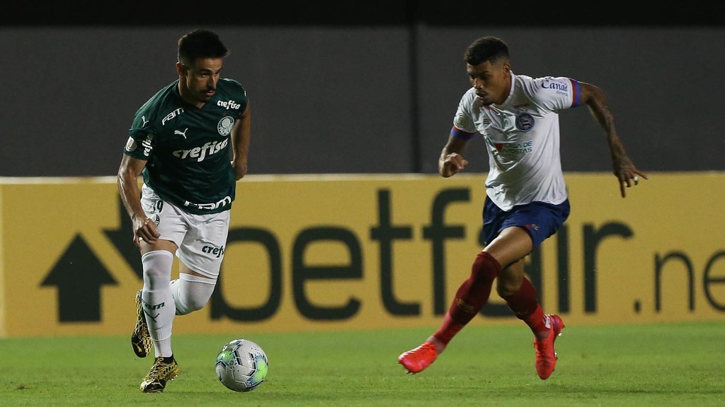 Palmeiras sai na frente, mas Bahia empata no fim