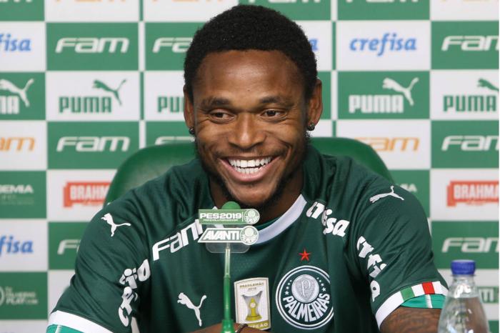 Grêmio mira contratação de Luiz Adriano, do Palmeiras