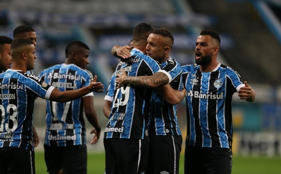 Em jogo disputado, Gr&ecirc;mio consegue classifica&ccedil;&atilde;o e Grenal decidir&aacute; o campe&atilde;o do returno Ga&uacute;cho