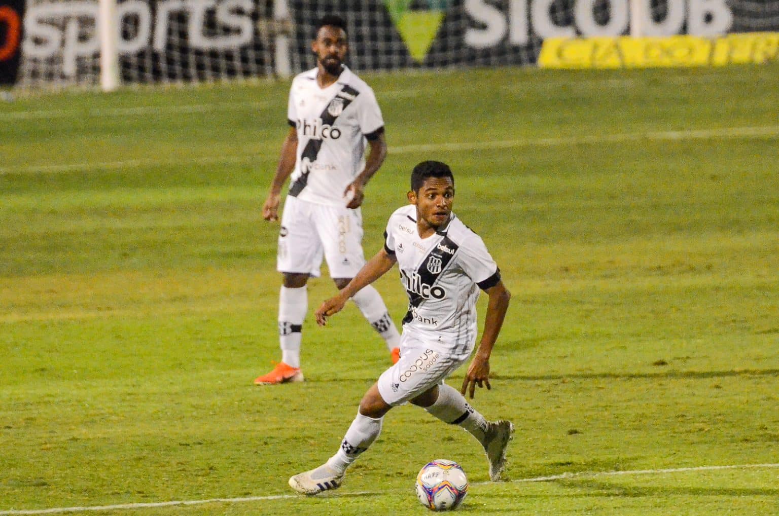 Dawhan, volante da Ponte Preta, celebra classifica&ccedil;&atilde;o e exalta os companheiros