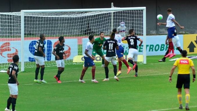 Bahia marca no fim e vence RB Bragantino pelo Brasileir&atilde;o