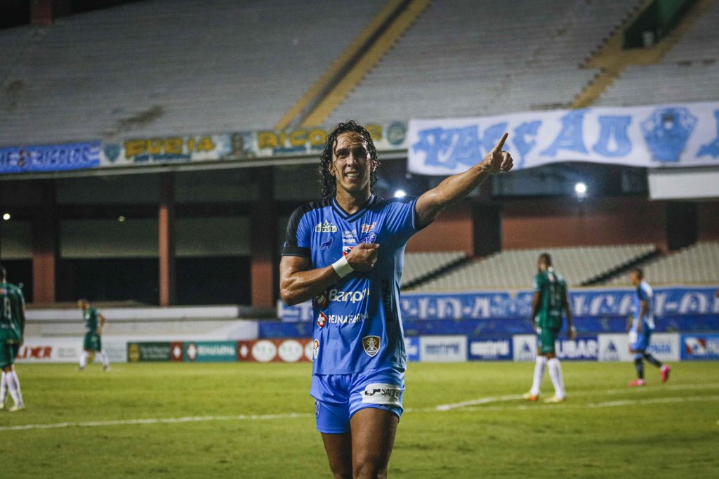 Paysandu goleia Paragominas e segue l&iacute;der do Campeonato Paraense 2020