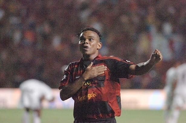 Parab&eacute;ns, Carlinhos Bala! O Rei de Pernambuco completa 41 anos!