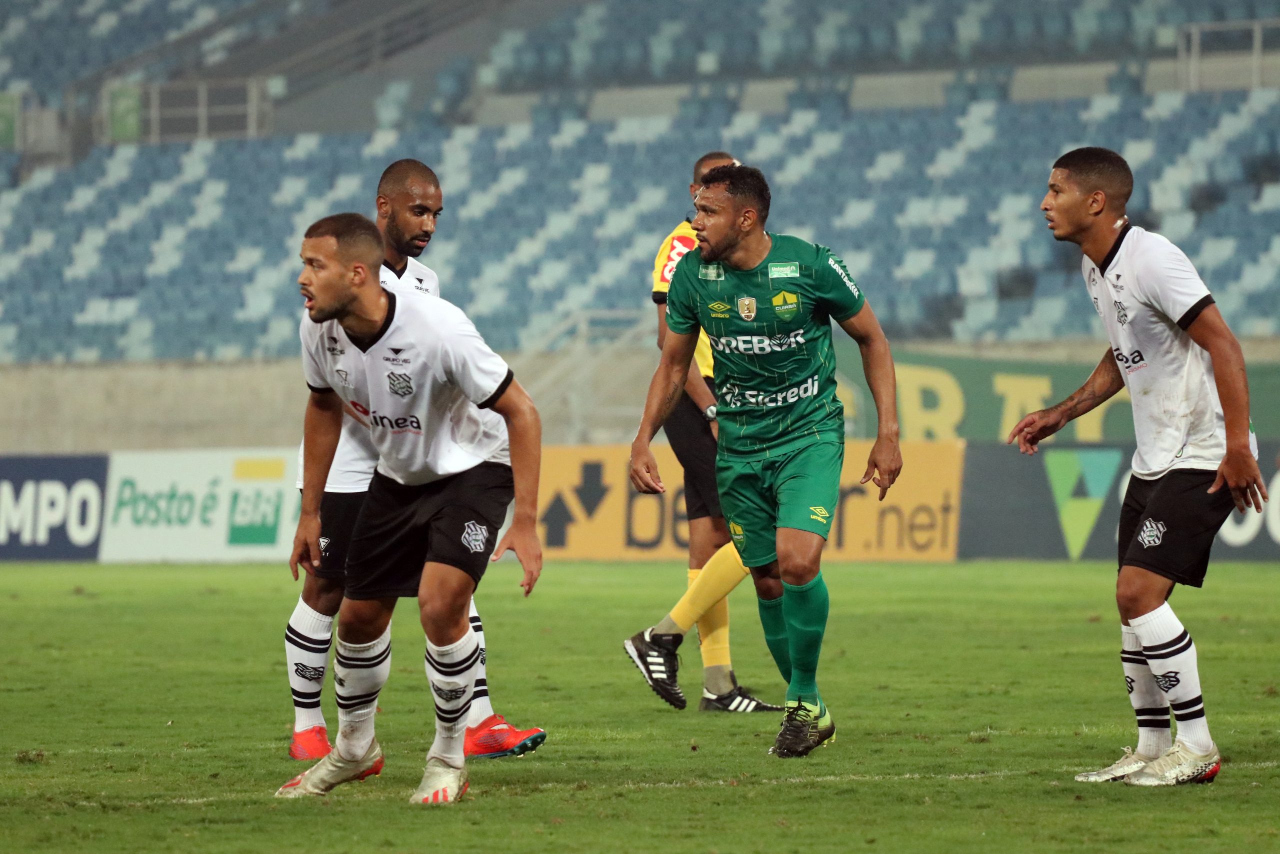 Cuiab&aacute; e Figueirense empatam sem gols pela S&eacute;rie B