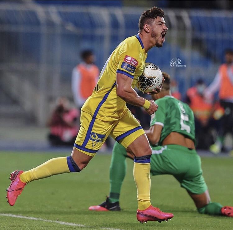 Giuliano se desliga do Al Nassr e fica livre no mercado