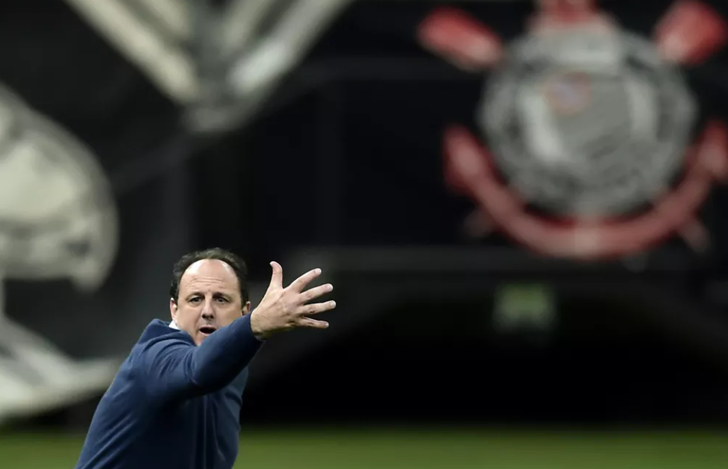 Rog&eacute;rio Ceni fala se o Corinthians o procurou