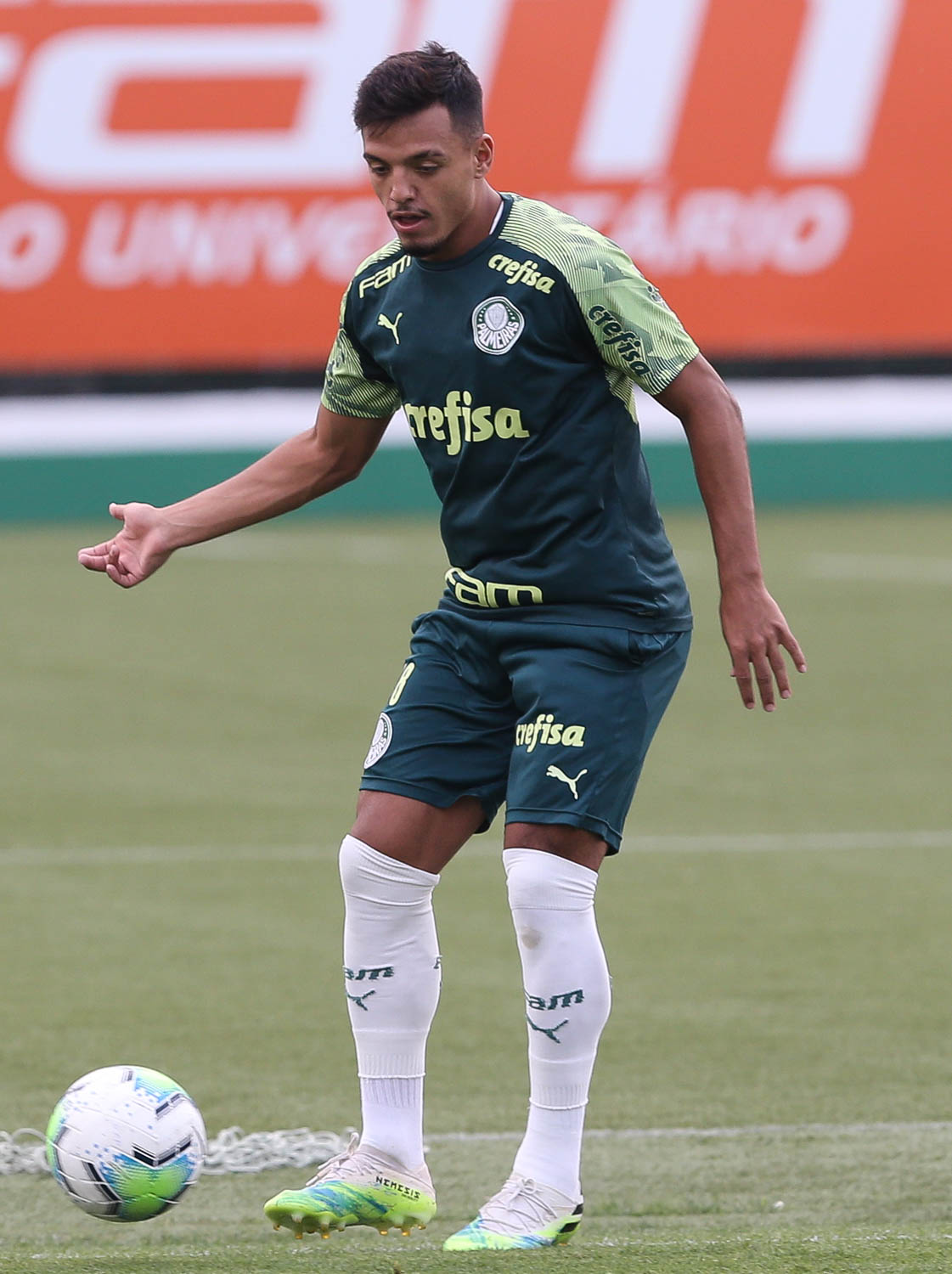 Choro de emoção e inspiração em Cafu: Gabriel Menino fala sobre convocação para seleção