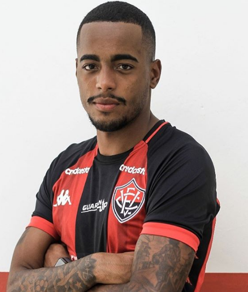 Conhe&ccedil;a Mateusinho, atacante do Vit&oacute;ria