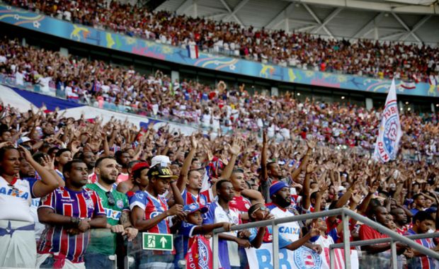 Torcida organizada do Bahia anuncia protesto no est&aacute;dio Pitua&ccedil;u