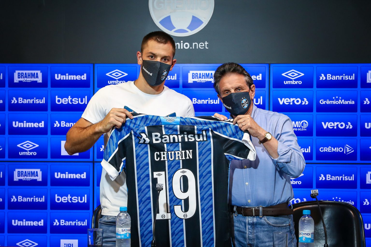 Reforço na área! Grêmio anuncia Diego Churín