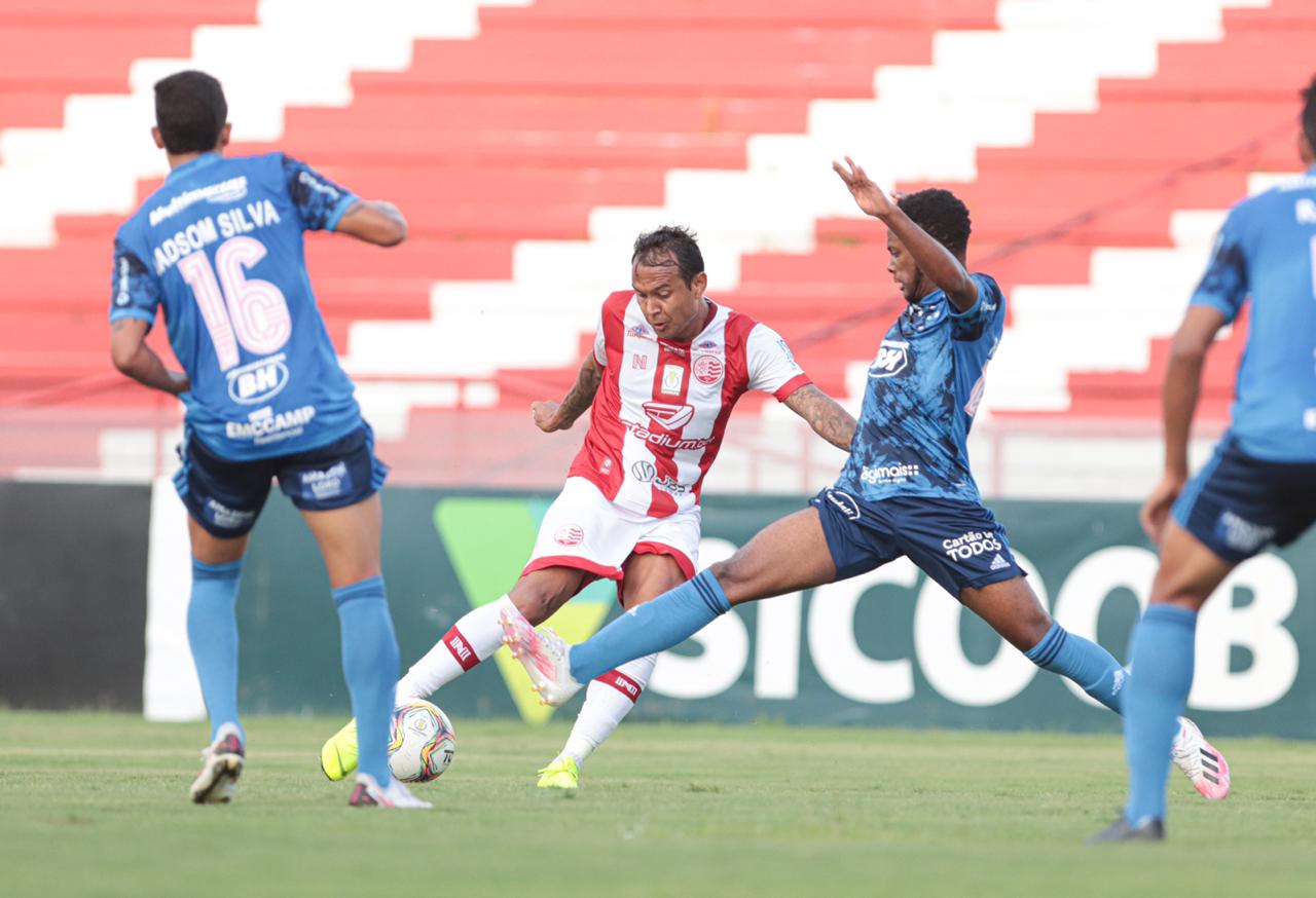 N&aacute;utico e Cruzeiro empatam e se complicam na S&eacute;rie B