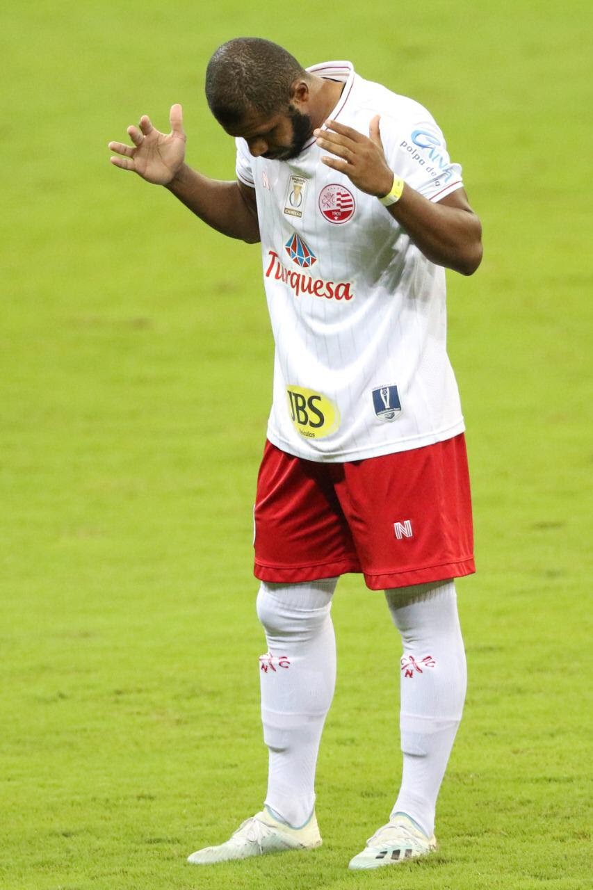 N&aacute;utico empata, mas Willian Sim&otilde;es comemora