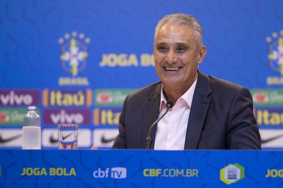Tite corta dois zagueiros e convoca dupla &lsquo;Espanhola&rsquo; para a Sele&ccedil;&atilde;o Brasileira