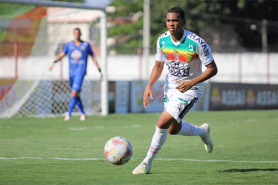 Jeferson lembra de momento cr&iacute;tico que enfrentou no Brusque