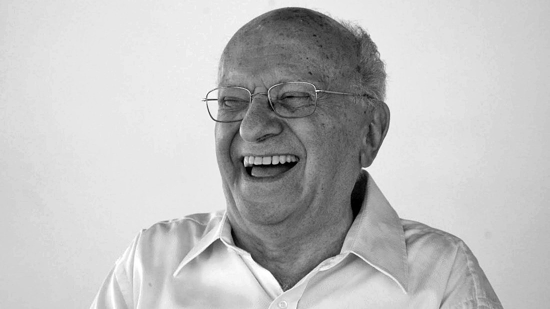 Conhe&ccedil;a Walter Abrah&atilde;o, narrador esportivo inventor do replay