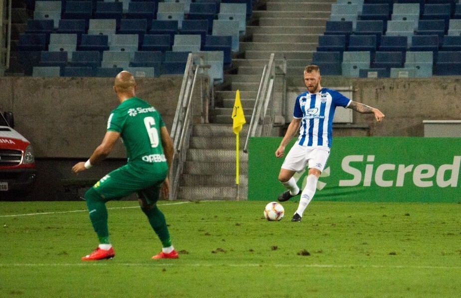 Cuiabá volta a vencer, entra no G4 e quebra invencibilidade do Avaí na competição