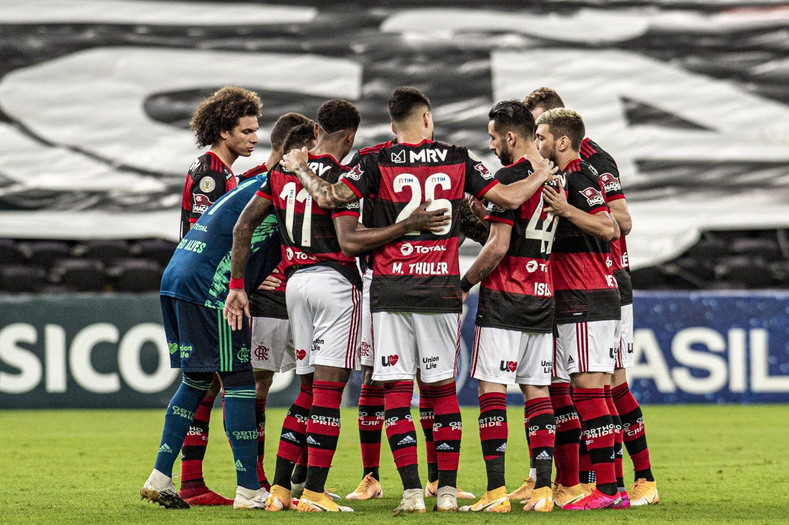 Flamengo lembra vers&atilde;o 2019 e bate o Coritiba no Brasileir&atilde;o S&eacute;rie A 2020