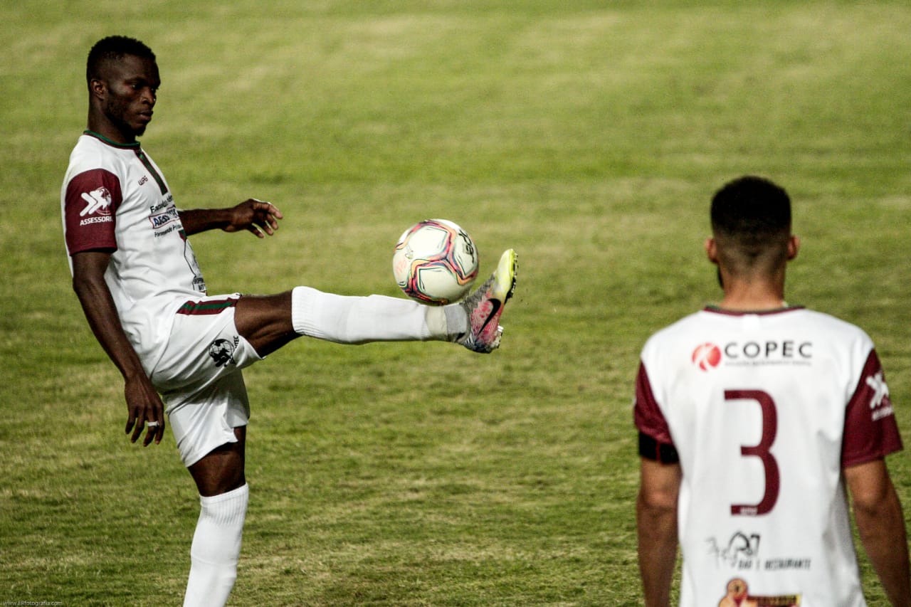 Patrick conquista mais um acesso, com o Azuriz FC