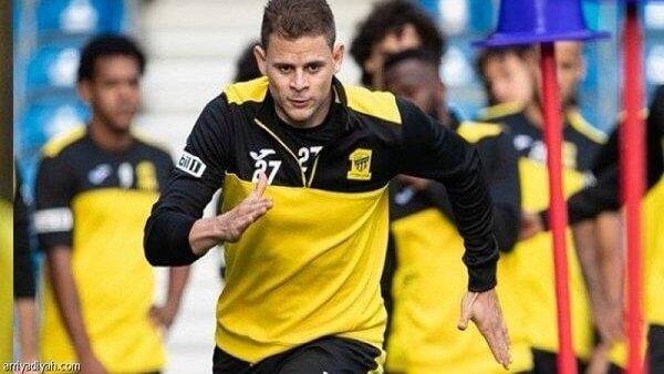 Botafogo encaminha acordo com volante Jonas, ex-Flamengo