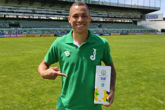 Palmeiras mira vice artilheiro da série B