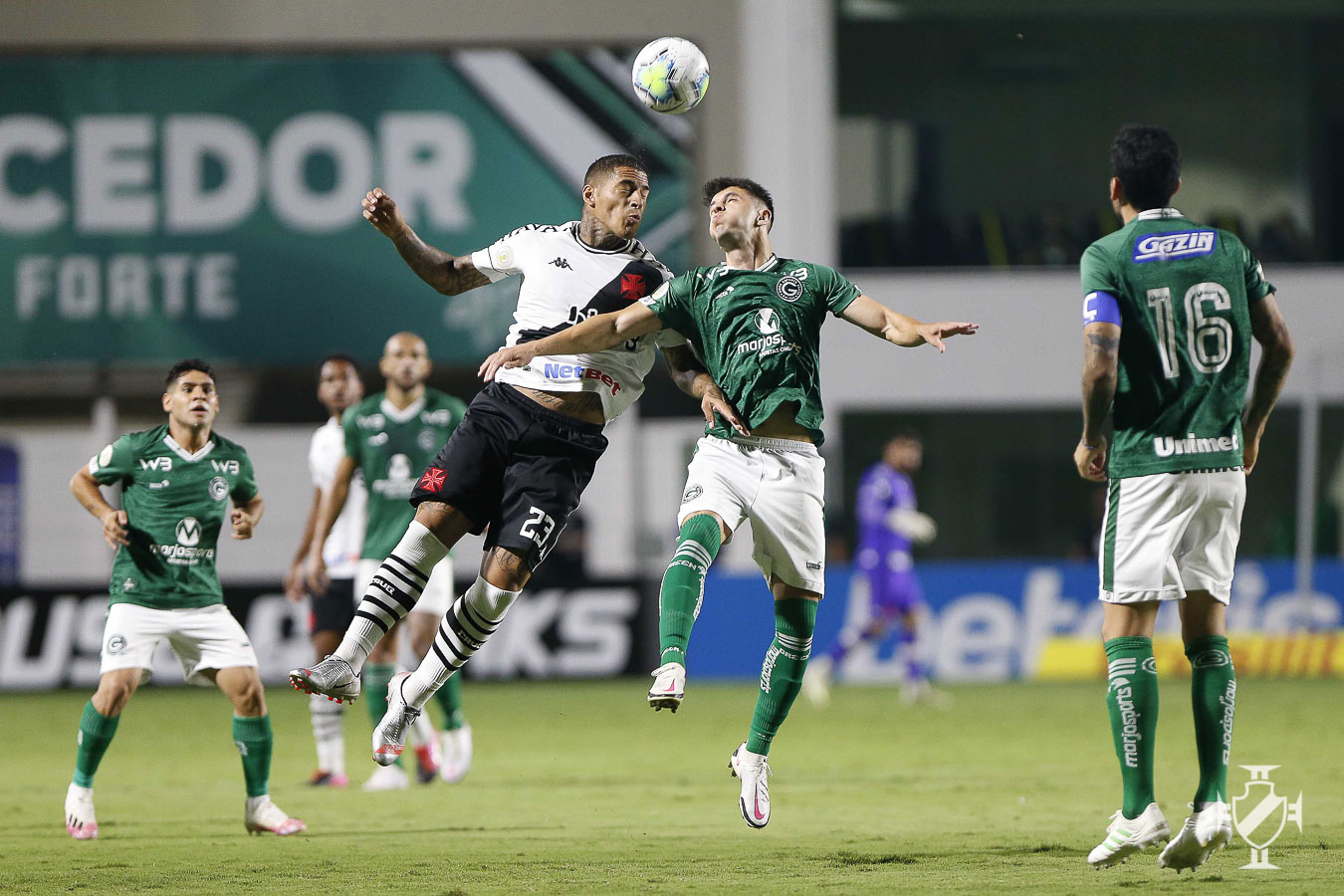 Empate com gosto de derrota! Goiás e Vasco ficam no 1 a 1 em Goiânia