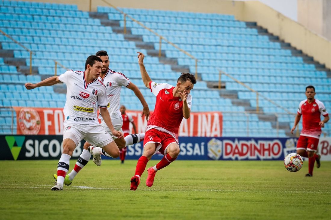 Santa Cruz atropela Imperatriz e dispara na lideran&ccedil;a do Grupo A