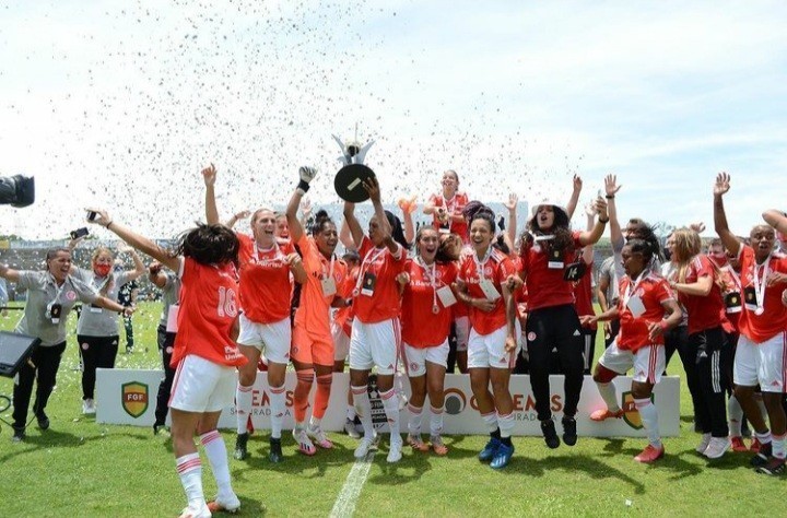 Internacional vence Gr&ecirc;mio e conquista o oitavo t&iacute;tulo do Ga&uacute;cho Feminino