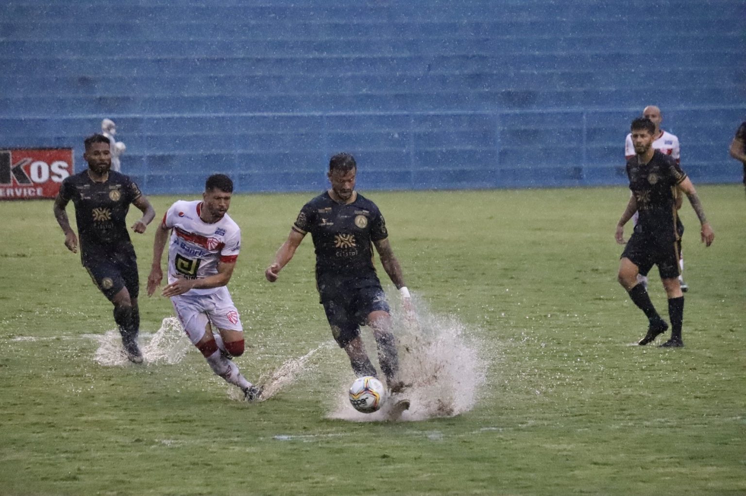 Aparecidense-GO perde para S&atilde;o Luiz, mas se classifica &agrave;s quartas de final da S&eacute;rie D