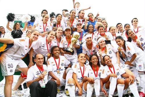 Marta e sua primeira passagem relâmpago no Santos: Libertadores inédita e Copa do Brasil