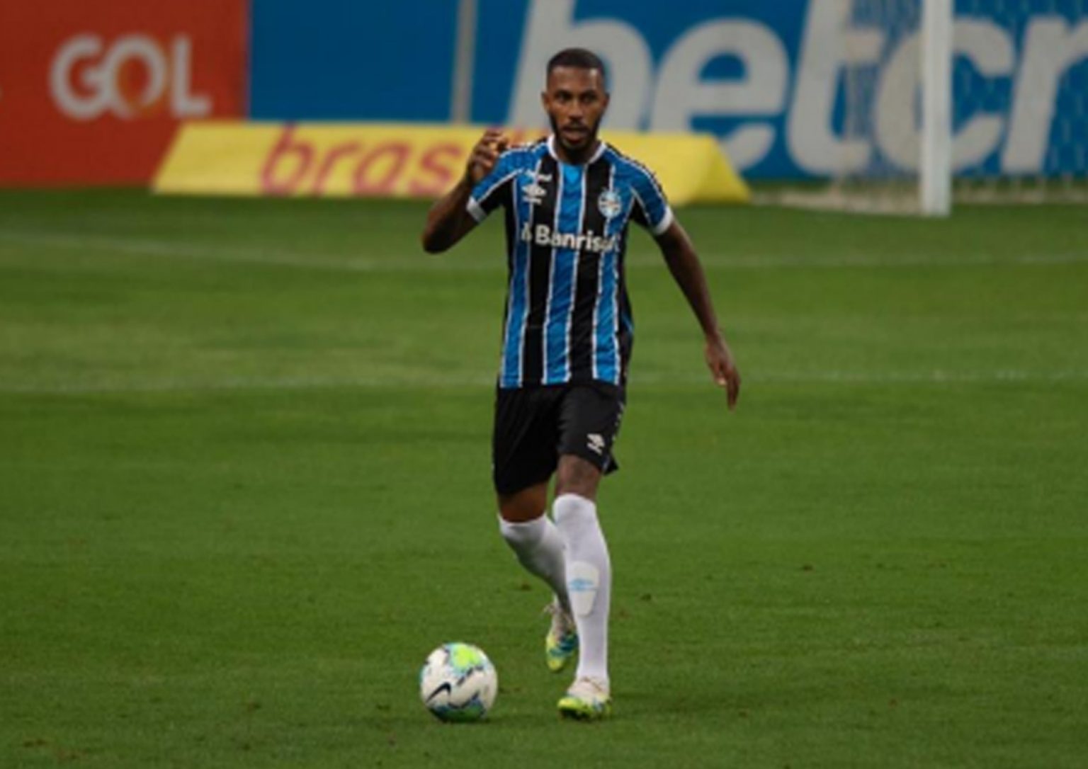 Paulo Miranda retorna e fica como opção para o sistema defensivo do Grêmio