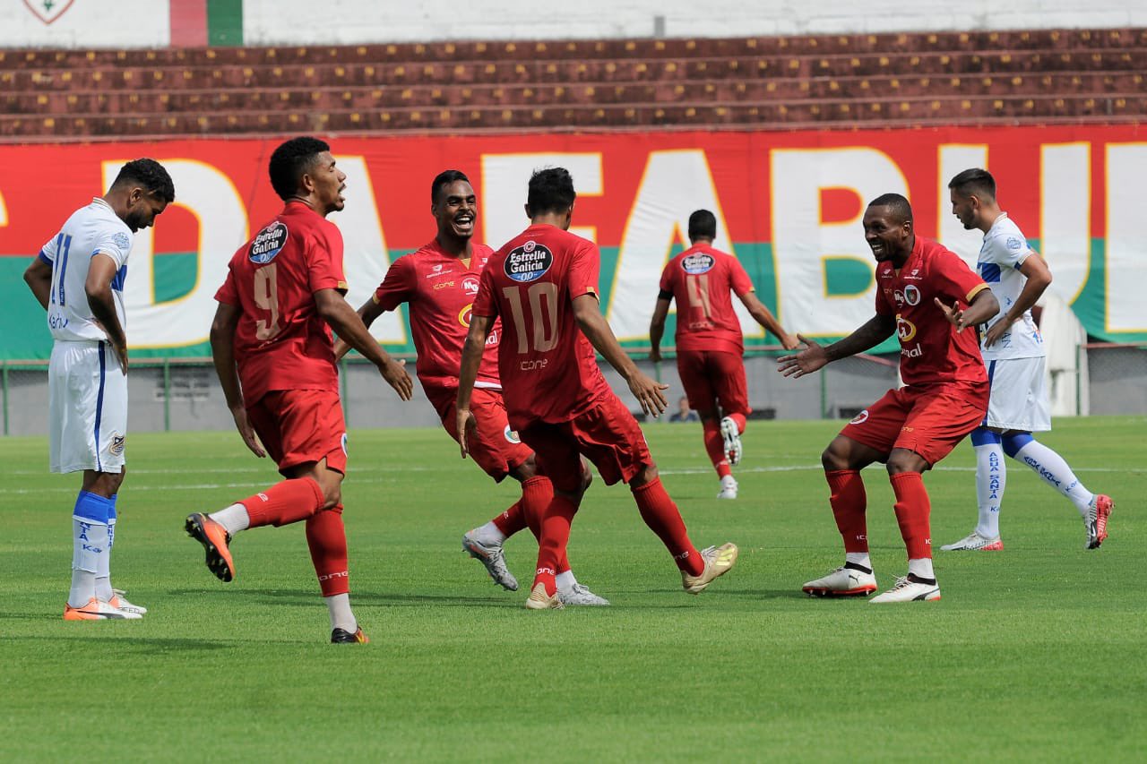 Portuguesa vence nos p&ecirc;naltis e vai para a semifinal da Copa Paulista
