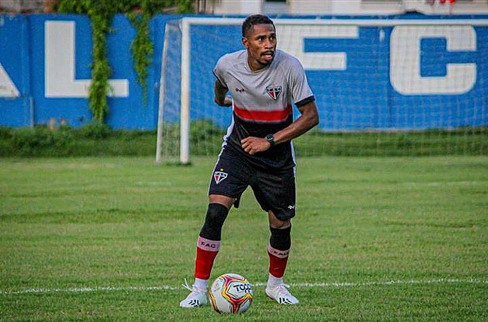 Foto destaque: Reprodu&ccedil;&atilde;o/ Len&iacute;lson Santos / Ferrovi&aacute;rio