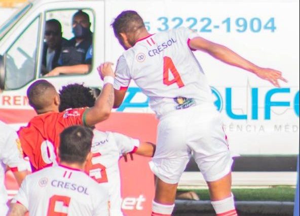 Willian Rocha destaca pr&oacute;xima partida da Tombense