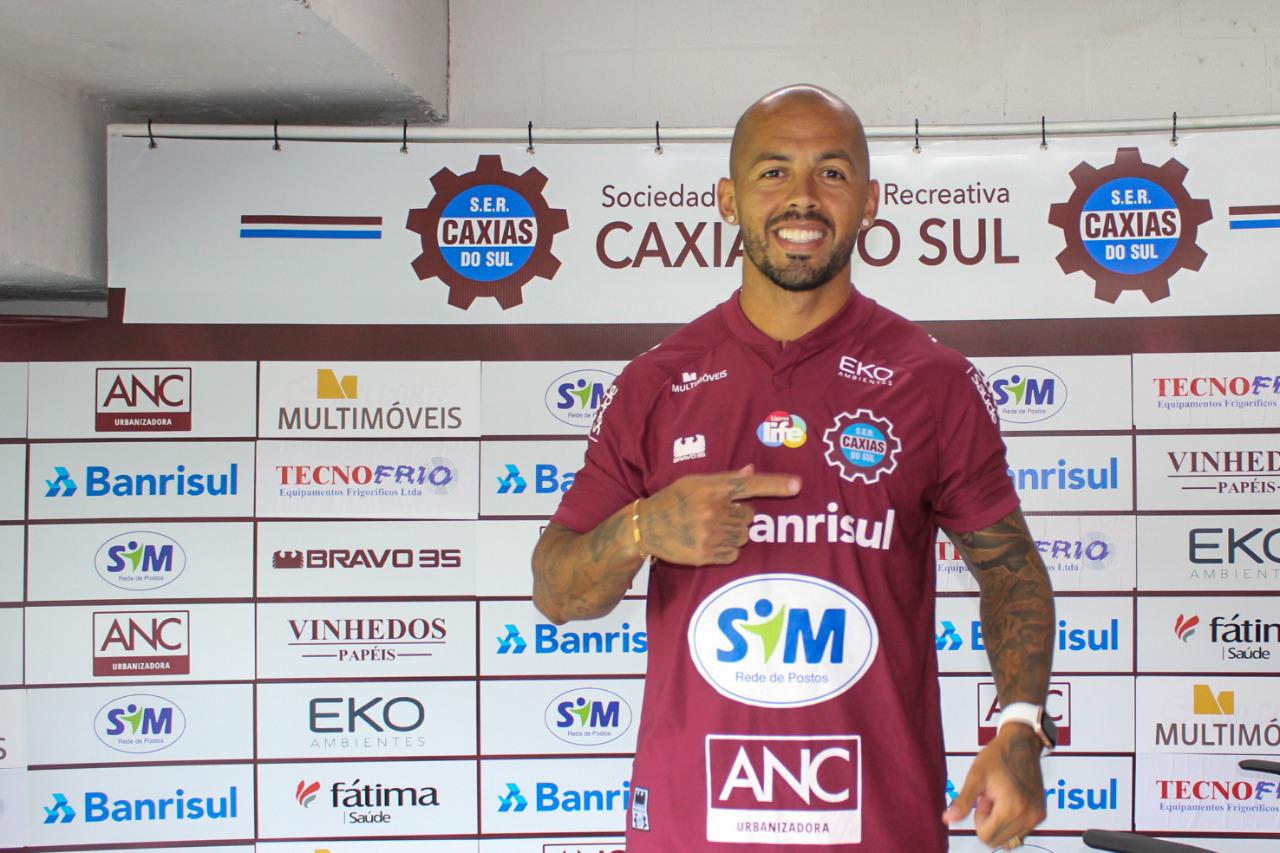 Caxias contrata Mazola para a S&eacute;rie D