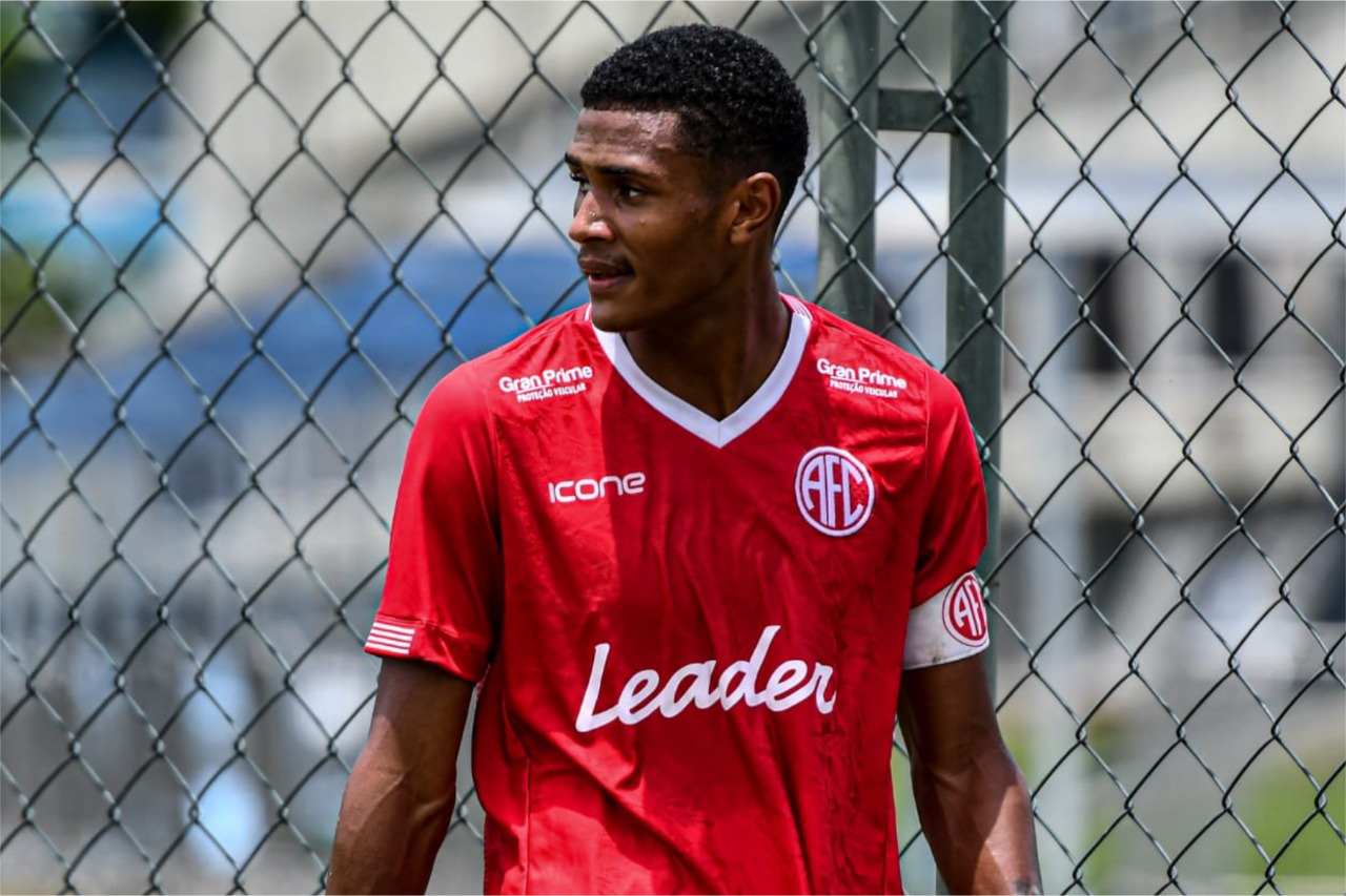 América-RJ anuncia Gabriel Agú para a disputa do Carioca