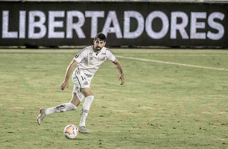 Santos recebe “desconto” por Luan Peres