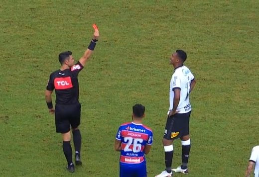 Andr&eacute;s Sanchez volta a criticar arbitragem: &ldquo;Vergonha&rdquo;