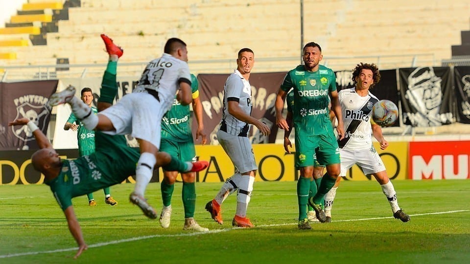 Cuiabá empata no fim e complica Ponte Preta na busca do G4