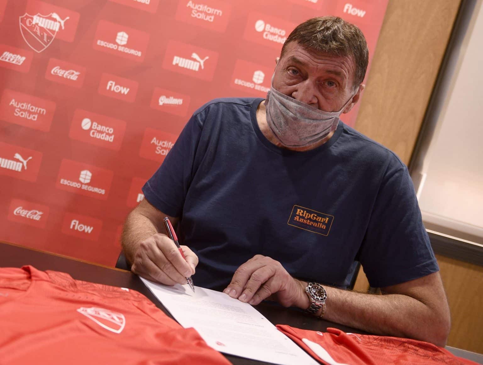 Julio C&eacute;sar Falcioni &eacute; o novo t&eacute;cnico do Independiente