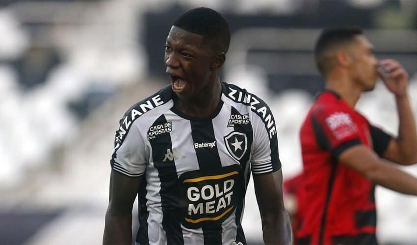 São Paulo estaria de olho em Matheus Babi, do Botafogo